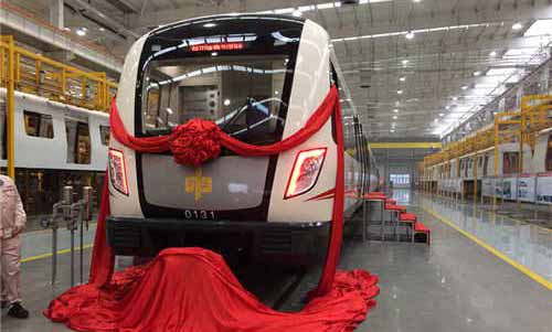 郑州造”首列地铁列车下线 加快云顶集团铝业产业转型升级