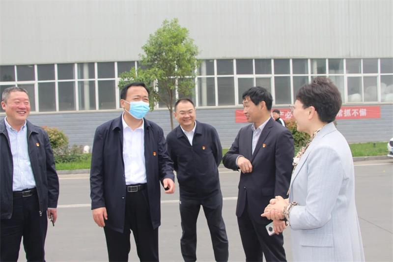 国家粮食和物资储备局河南局分党组副书记、副局长李强一行莅临公司调研