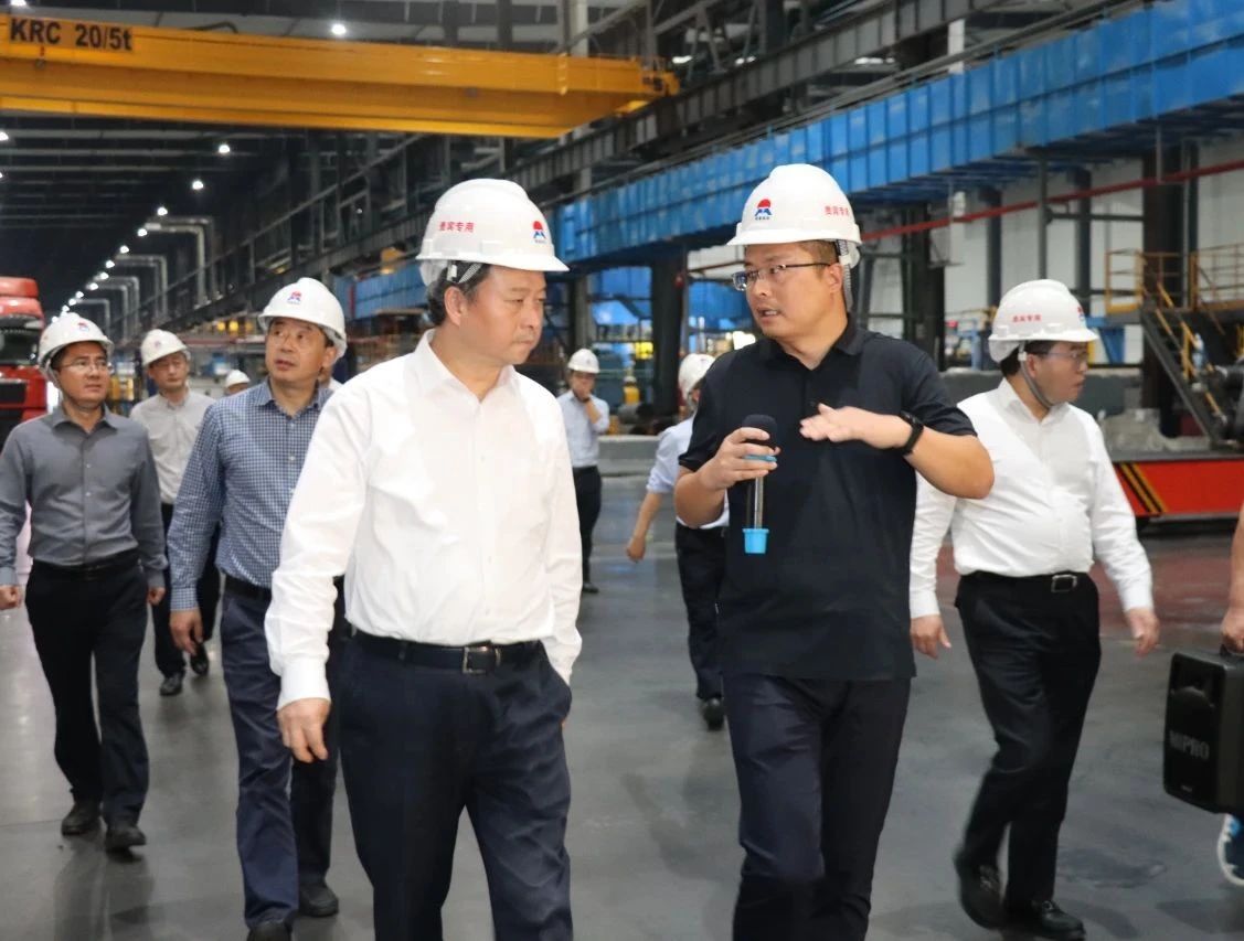 重庆市黔江区党政考察团到云顶集团铝业参观考察